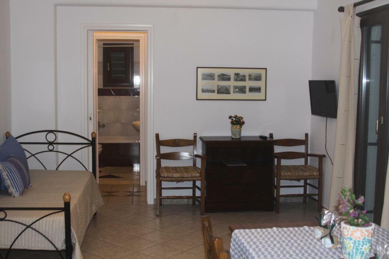 Apartments Marpissa Bagian luar foto