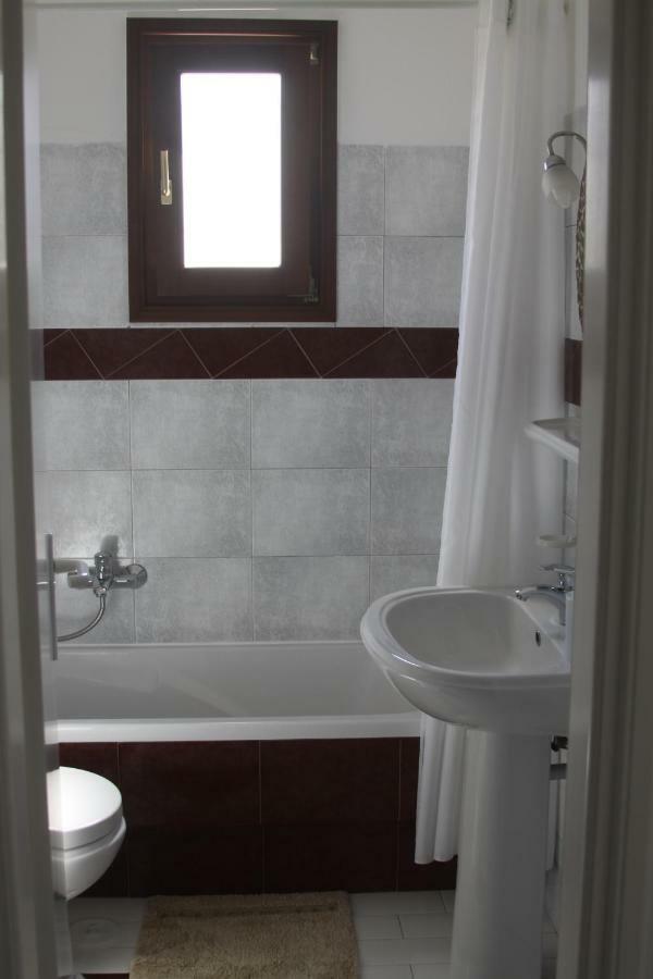 Apartments Marpissa Bagian luar foto